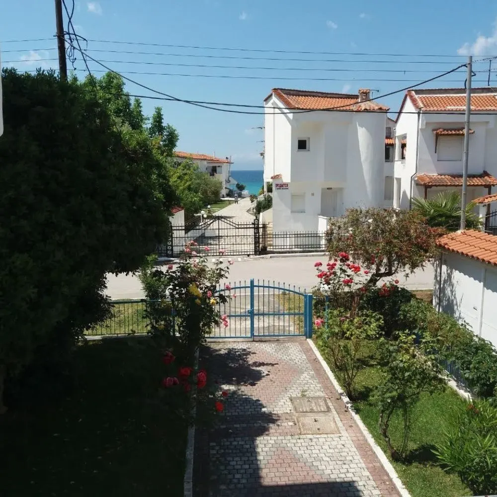 Christos Apartments — Fourka, Kassandra (photo 2)
